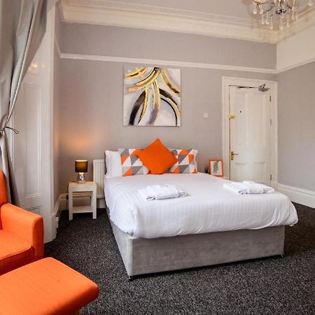 The Alexander - By Tifa Stays Swansea Exteriör bild
