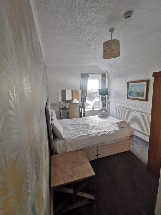 The Alexander - By Tifa Stays Swansea Exteriör bild
